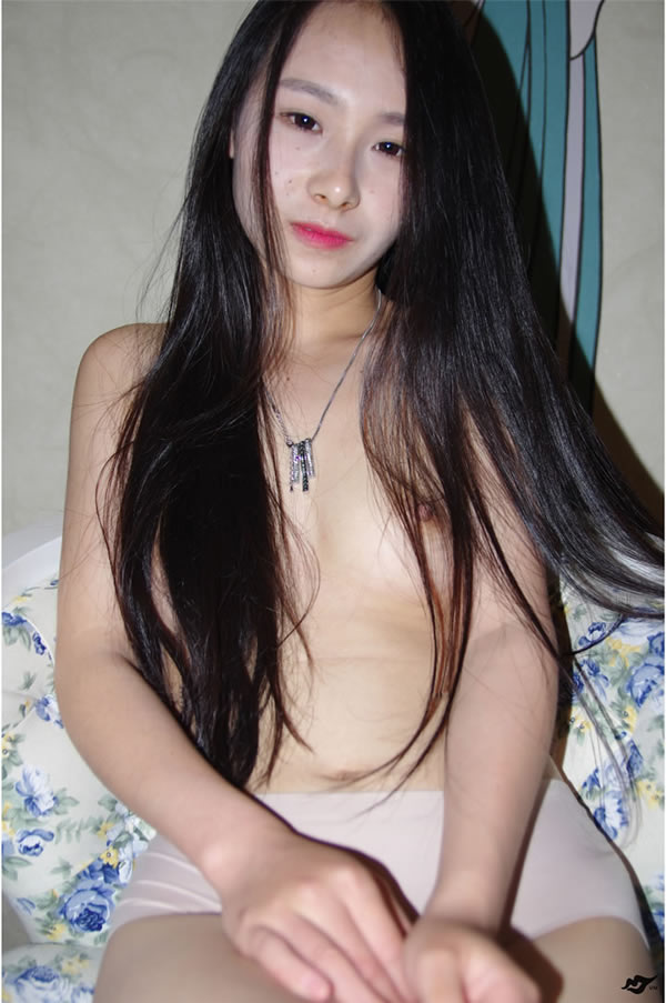 极品小美女若芊私拍酒店无圣光集锦