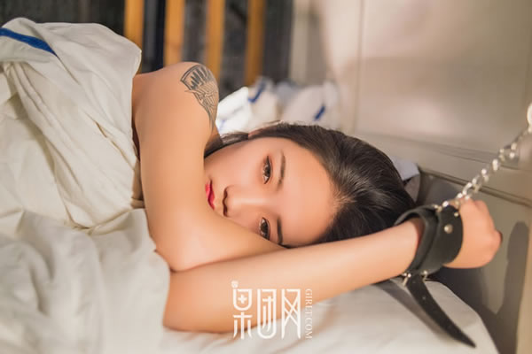 果团网No.135今夜女神在果团等你大尺度全裸写真