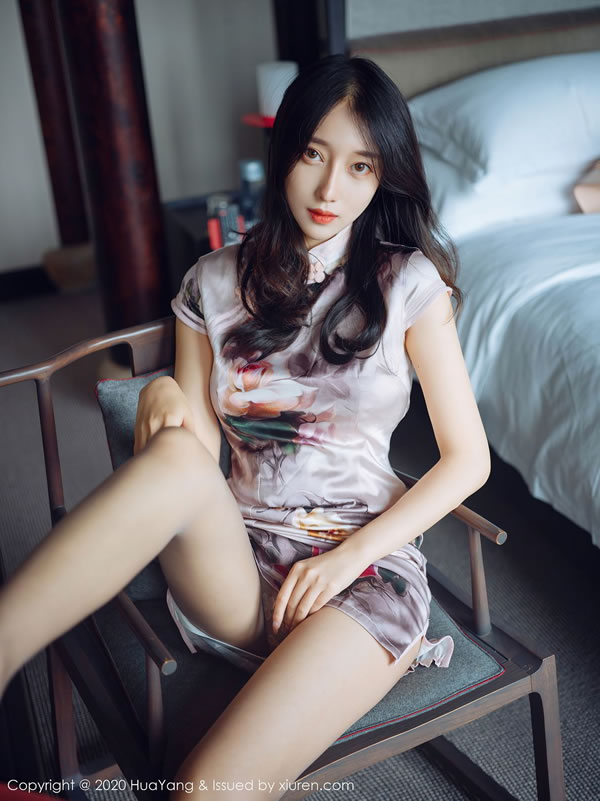 丽质模特玥儿杭州旅拍古典旗袍温文尔雅
