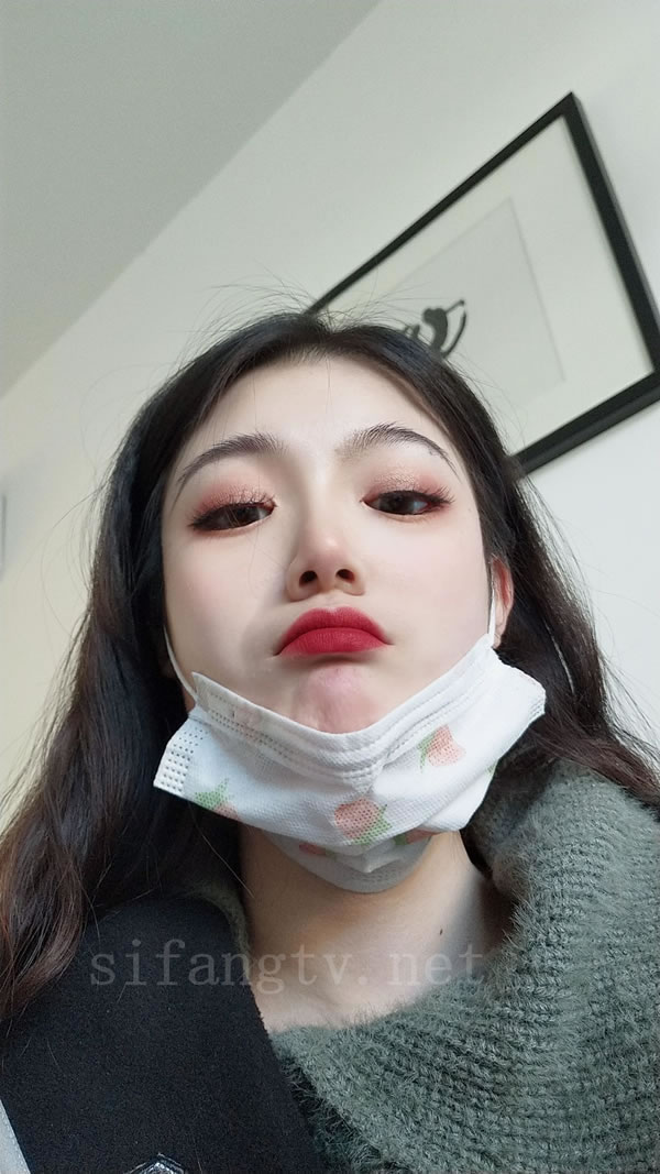 一米八的大梨子推特尺度散图