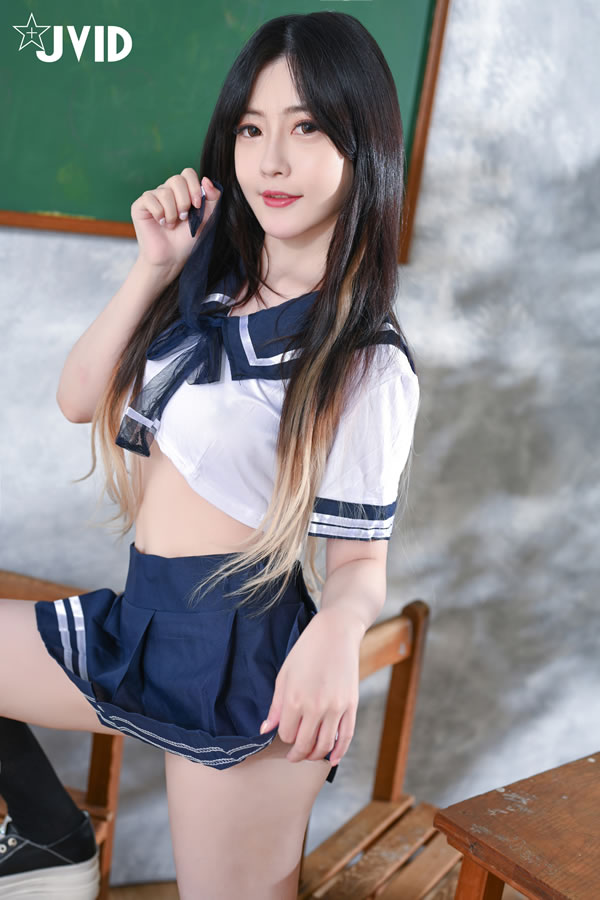 新晋SSS极品女神璃奈酱