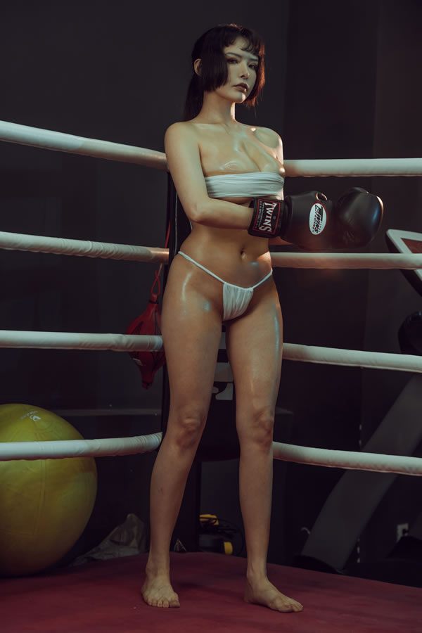 秋和柯基夏小秋秋秋