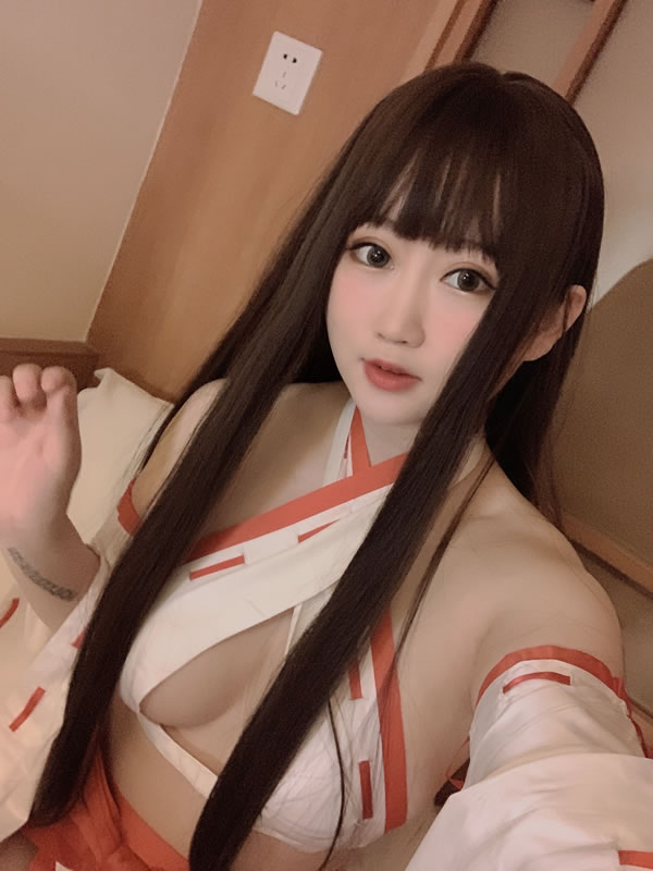 高质量coser @是依酱吖