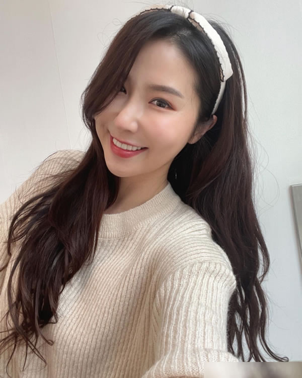 极品养眼模特Jena尺度福利图集美乳坚挺2