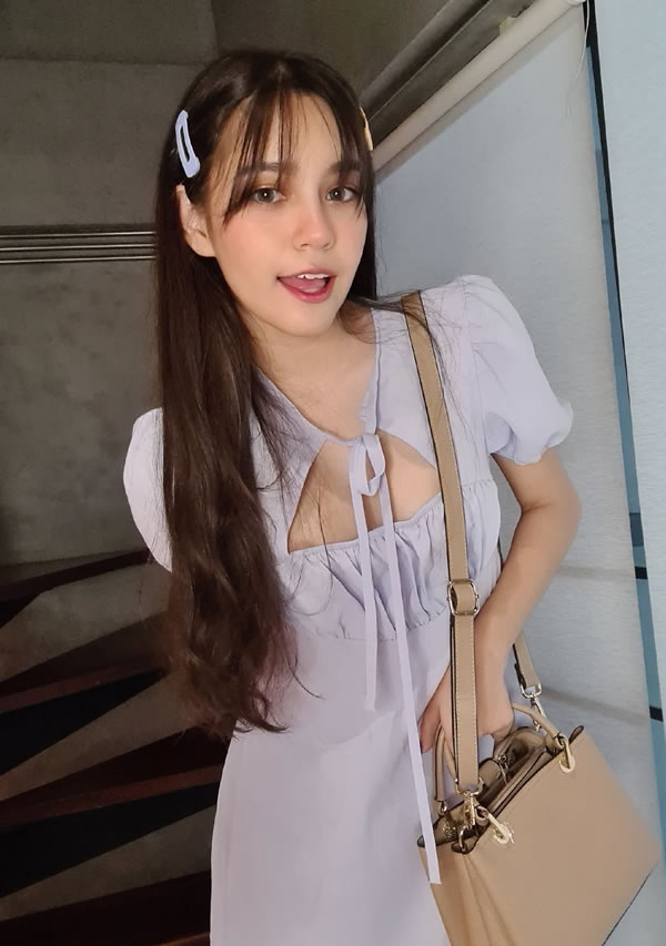 颜值网红Bella 尺度私拍视图