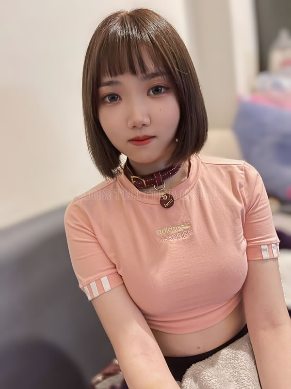 网红妹子露娜