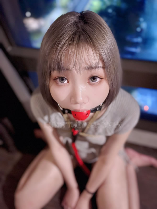 网红妹子露娜