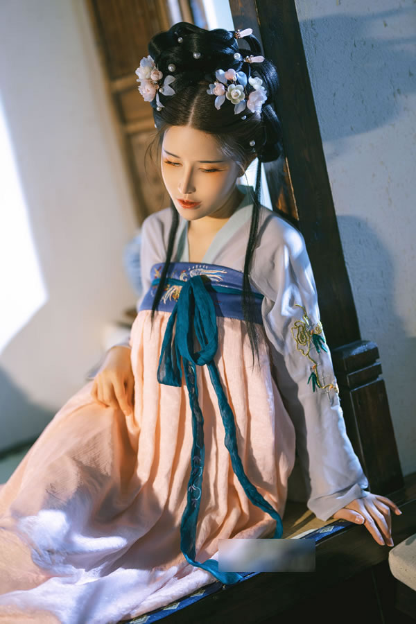 网红美女鹿八岁