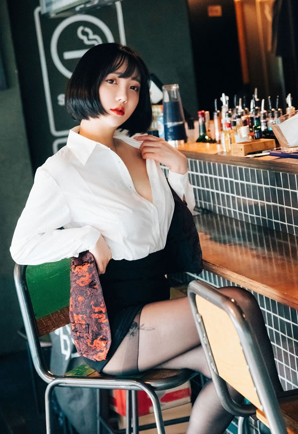 可爱美女孙乐乐