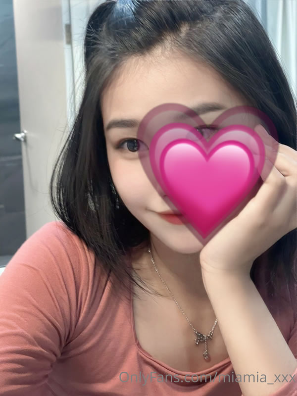 推特网红美女Miamia居家尺度人体合集3
