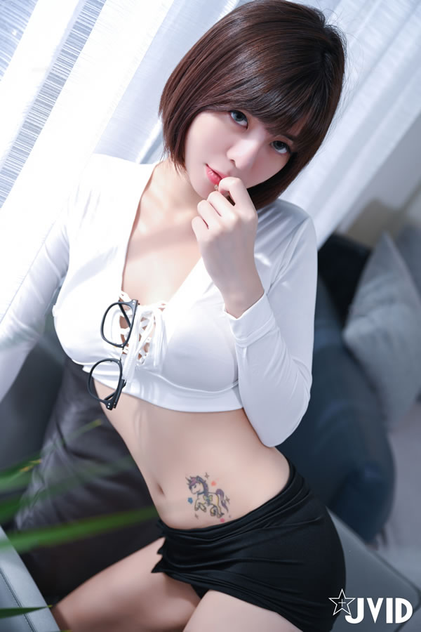 短发美女紫晴