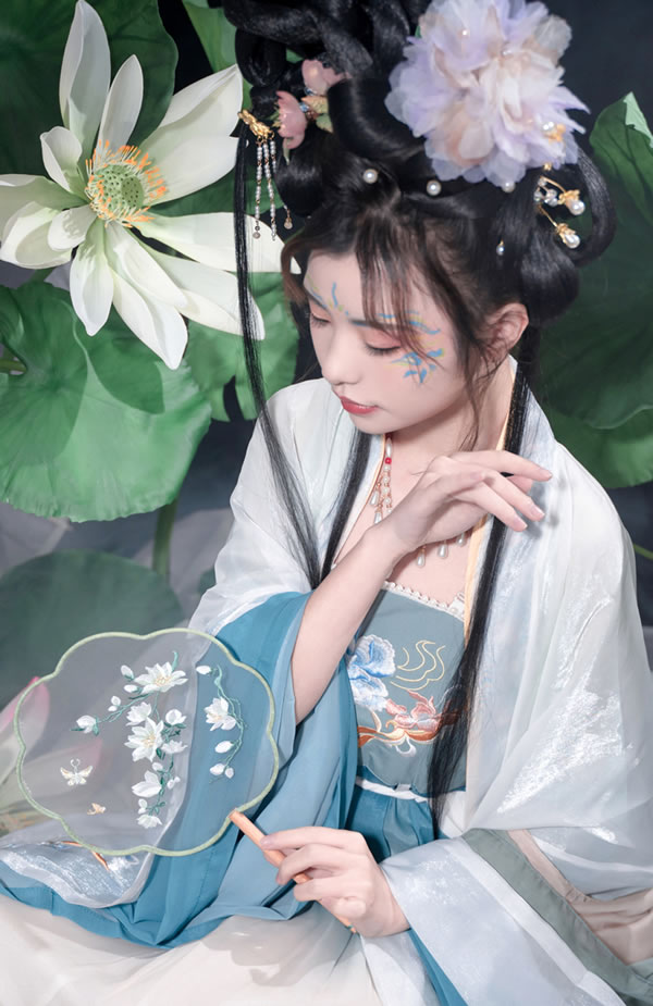 爆机少女喵小吉