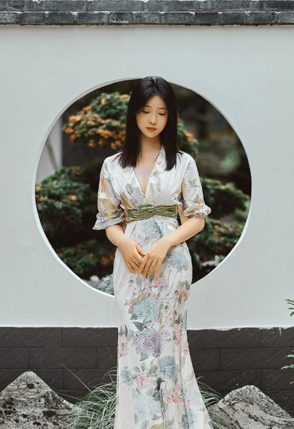 极品女神年年