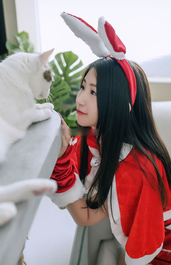 邻家美丽少女肉包来送别样的圣诞礼物2