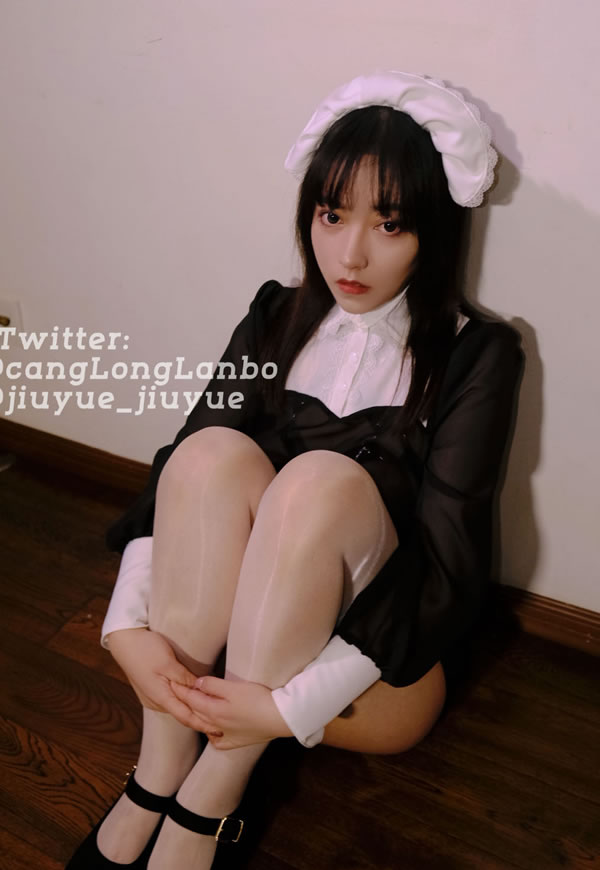 福利姬美女酒月