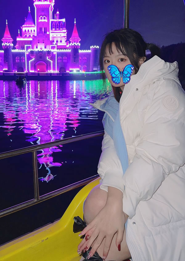 清甜福利姬悲伤小蝶私拍尺度人体合集3