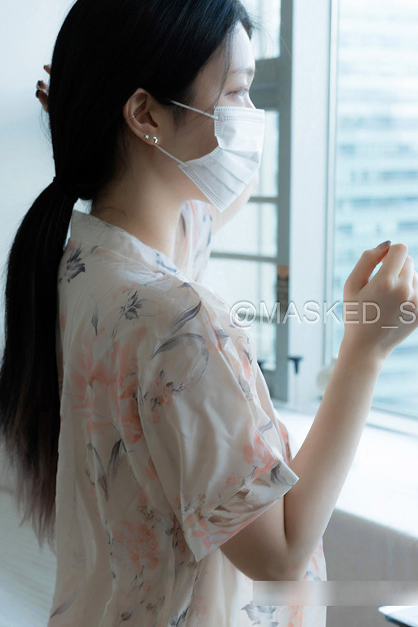 Shojo极品爆乳美女Waterfall big tits白嫩写真