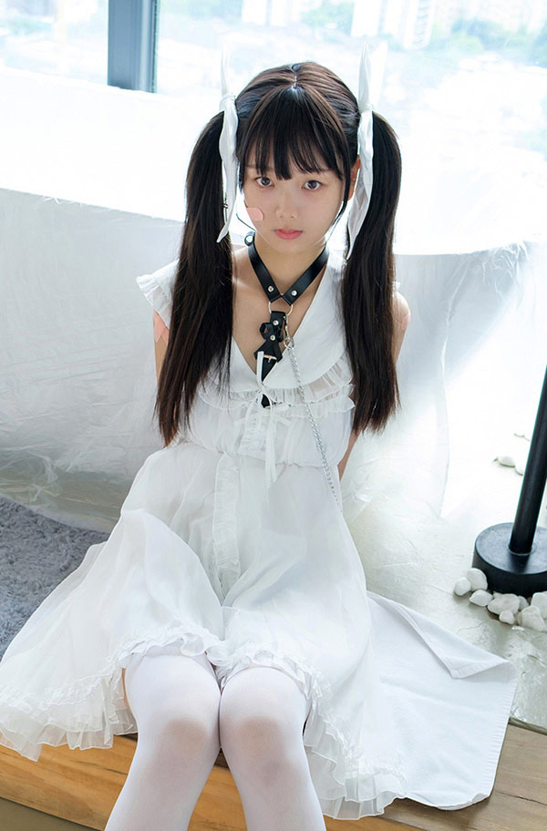福利姬赤西夜夜之初音少女居家诱惑