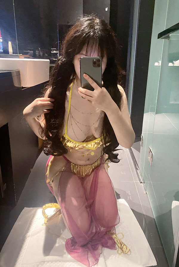 粉嫩福利姬呆呆酱居家无圣光尺度合集