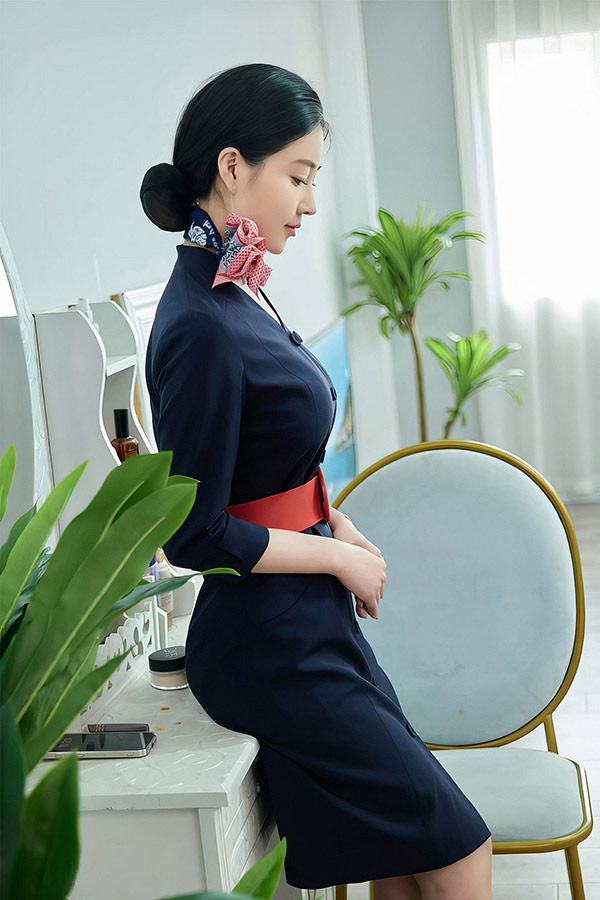 极品女神年年端庄秀丽的空姐无圣光美图2