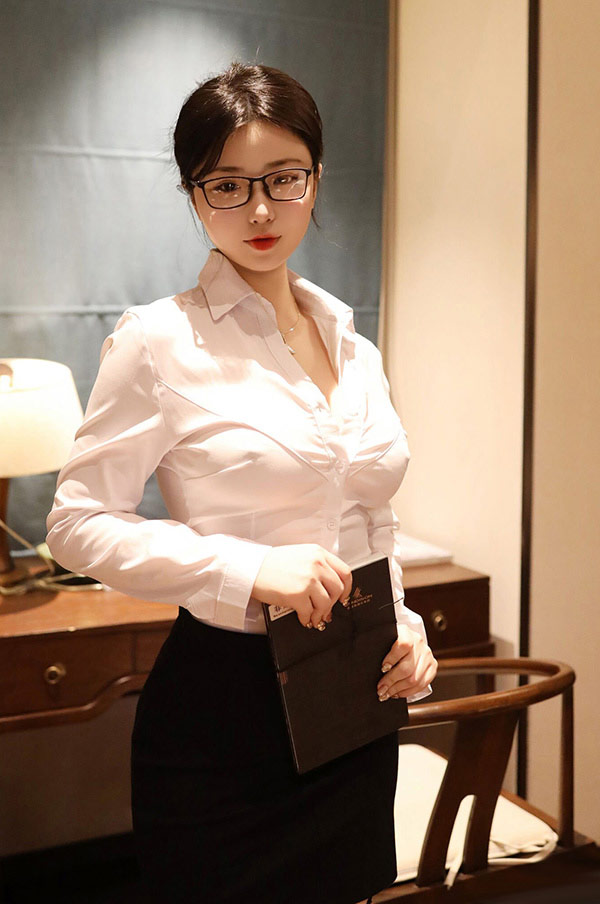 秀人女神陈小花 职业装OL无圣光唯美图集