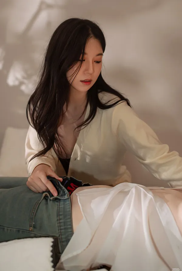 漂亮小姐姐Baebae居家与人模哥哥的激情