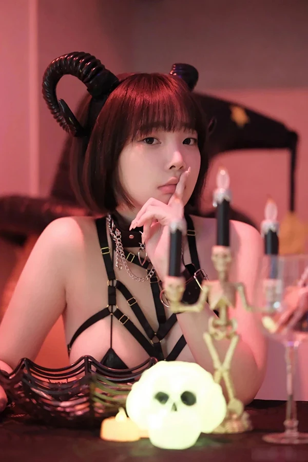 超正点美女姜仁卿万圣节魅魔尺度福利图