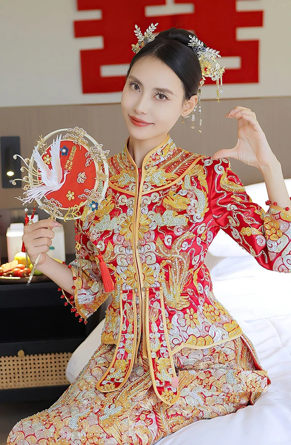 秀人女神lingyu69新婚之夜美丽娇妻私购流出